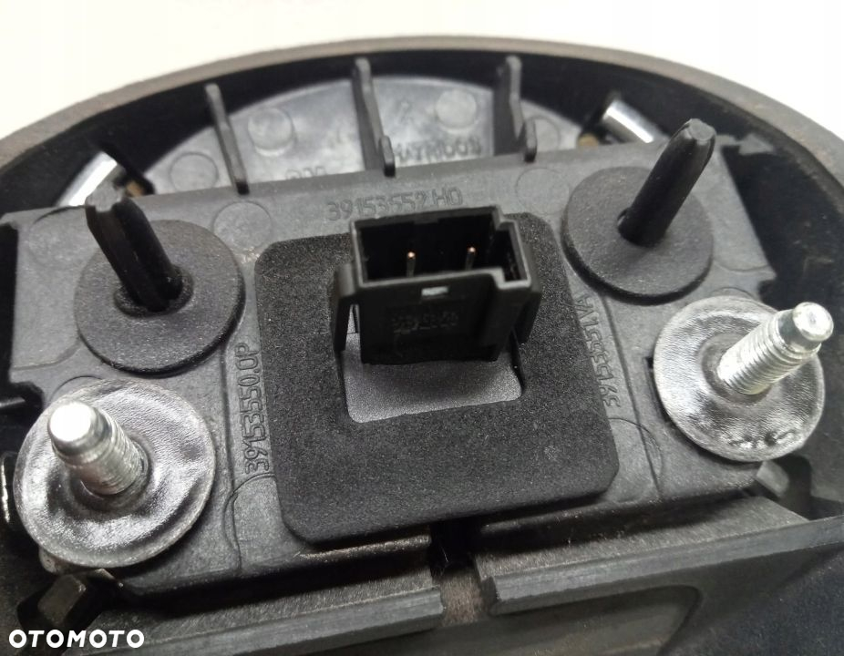 PRZYCISK KLAMKA KLAPY BAGAŻNIKA OPEL ASTRA K HB - 2