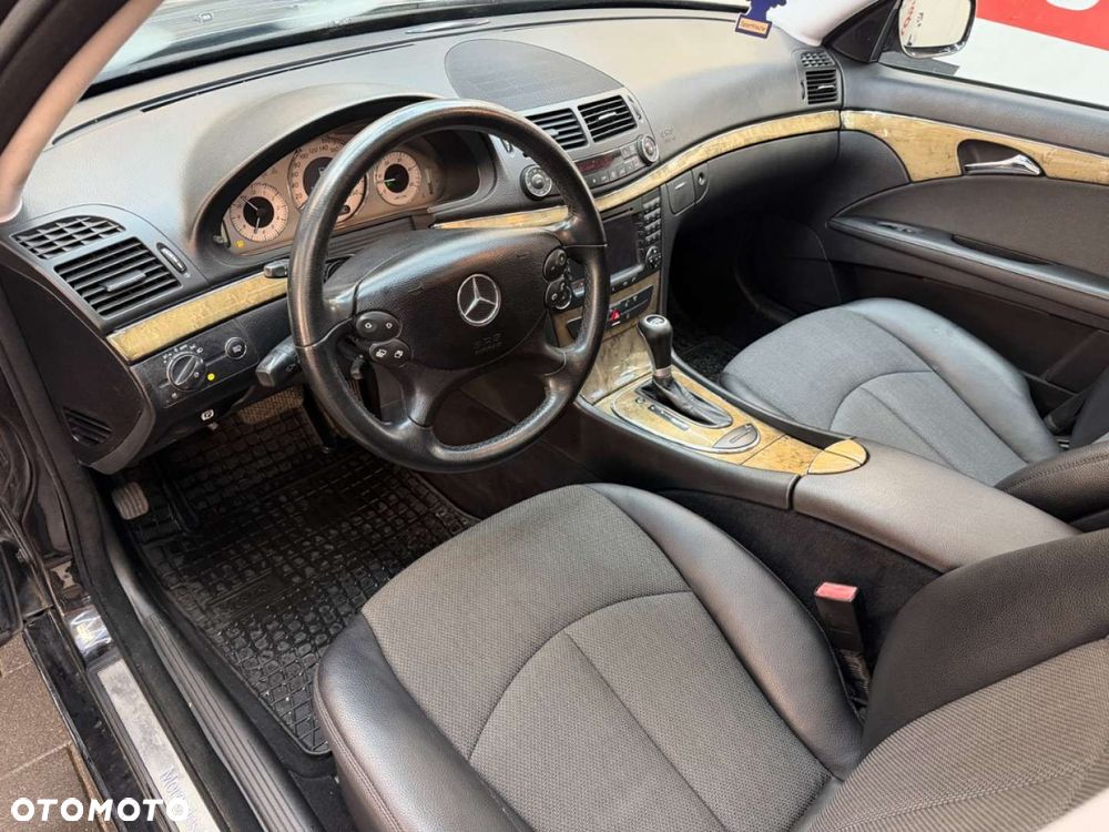 Mercedes-Benz Klasa E - 23