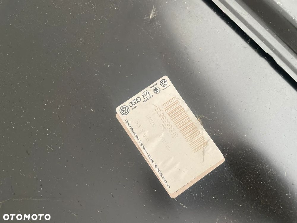 Seat Ibiza 6L maska pokrywa silnika - 3