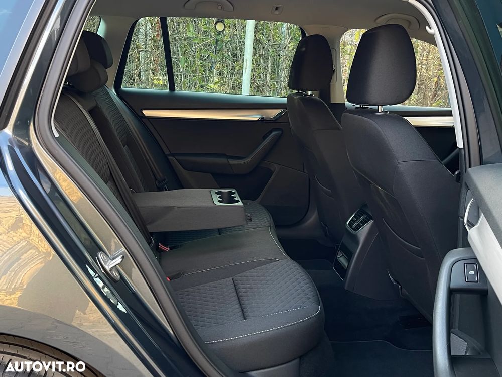 Skoda Octavia 2.0 TDI DSG Drive - 23