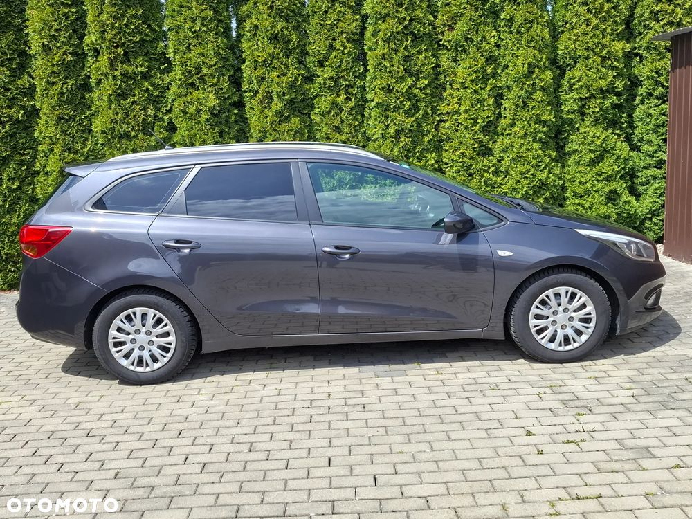 Kia Ceed 1.6 CRDi 128 Vision - 6
