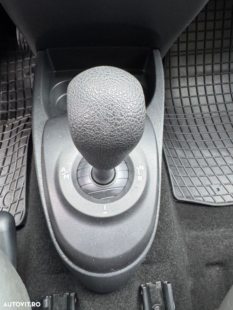 Renault Twingo 1.2 16V 75 Quickshift Authentique - 2