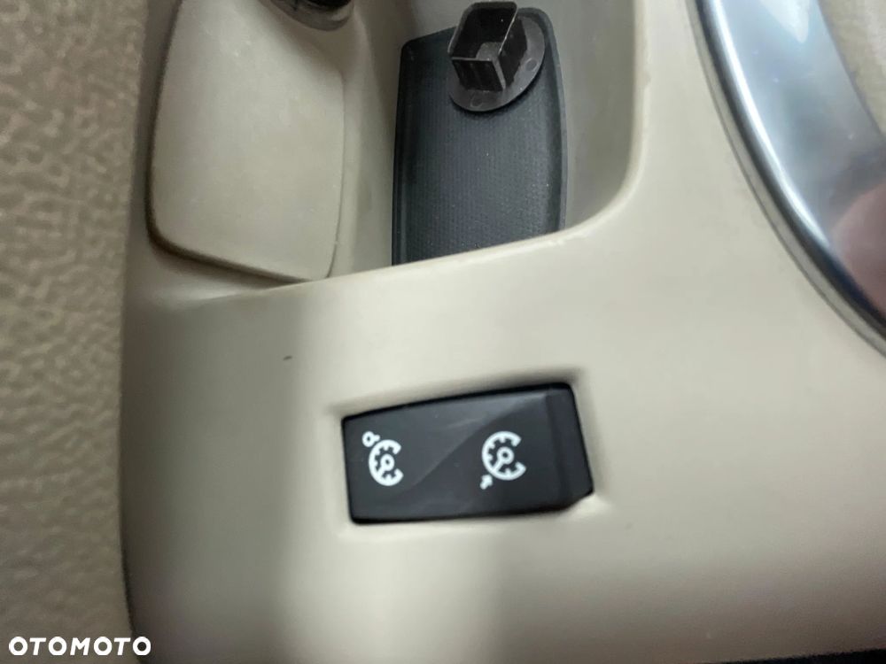 Renault Scenic 2.0 16V 140 CVT Luxe - 15