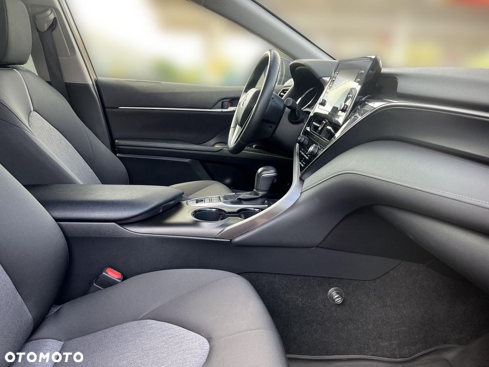 Toyota Camry 2.5 Hybrid Comfort CVT - 9