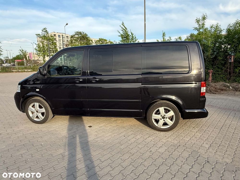 Volkswagen Multivan - 5