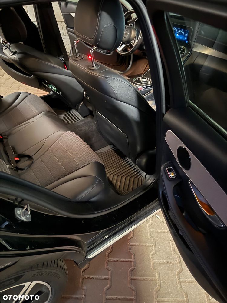 Mercedes-Benz Klasa C 220 d T 9G-TRONIC Avantgarde - 20