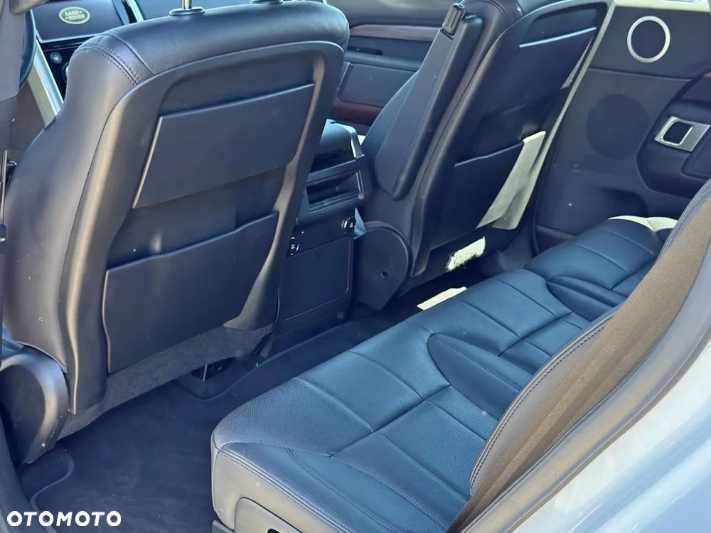 Land Rover Discovery V 2.0 Si4 HSE Luxury - 18