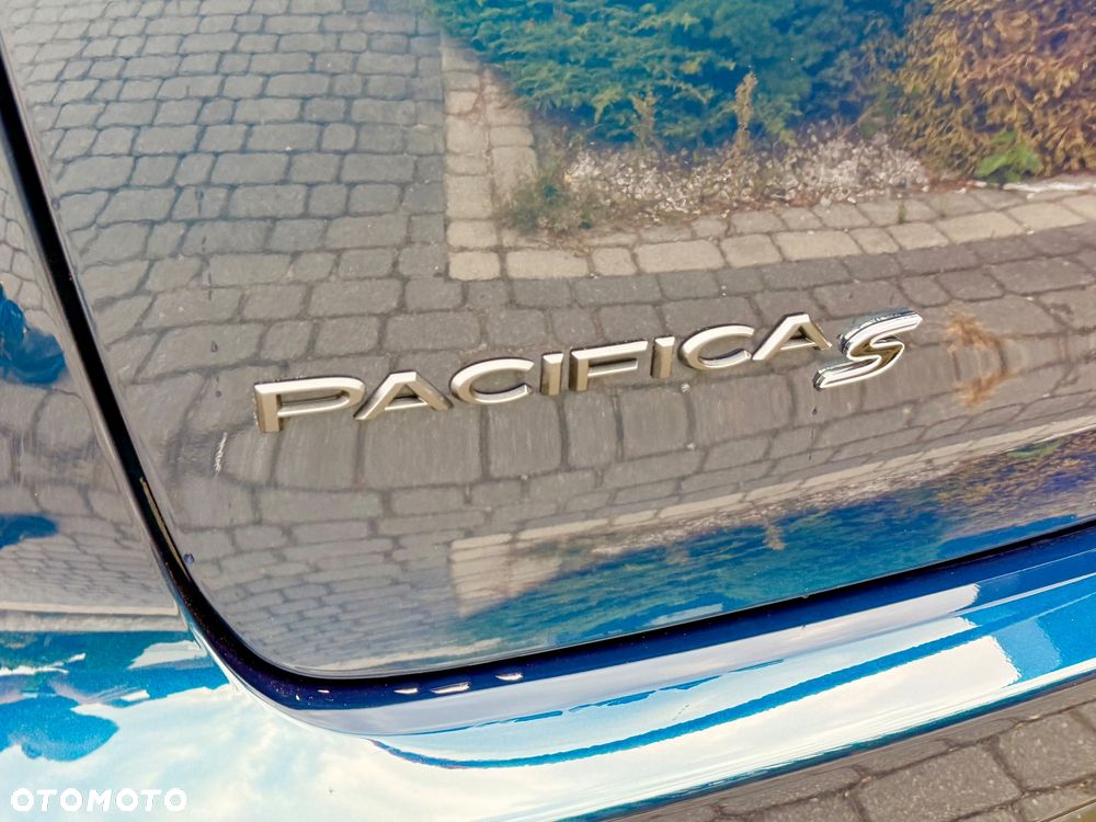 Chrysler Pacifica - 13