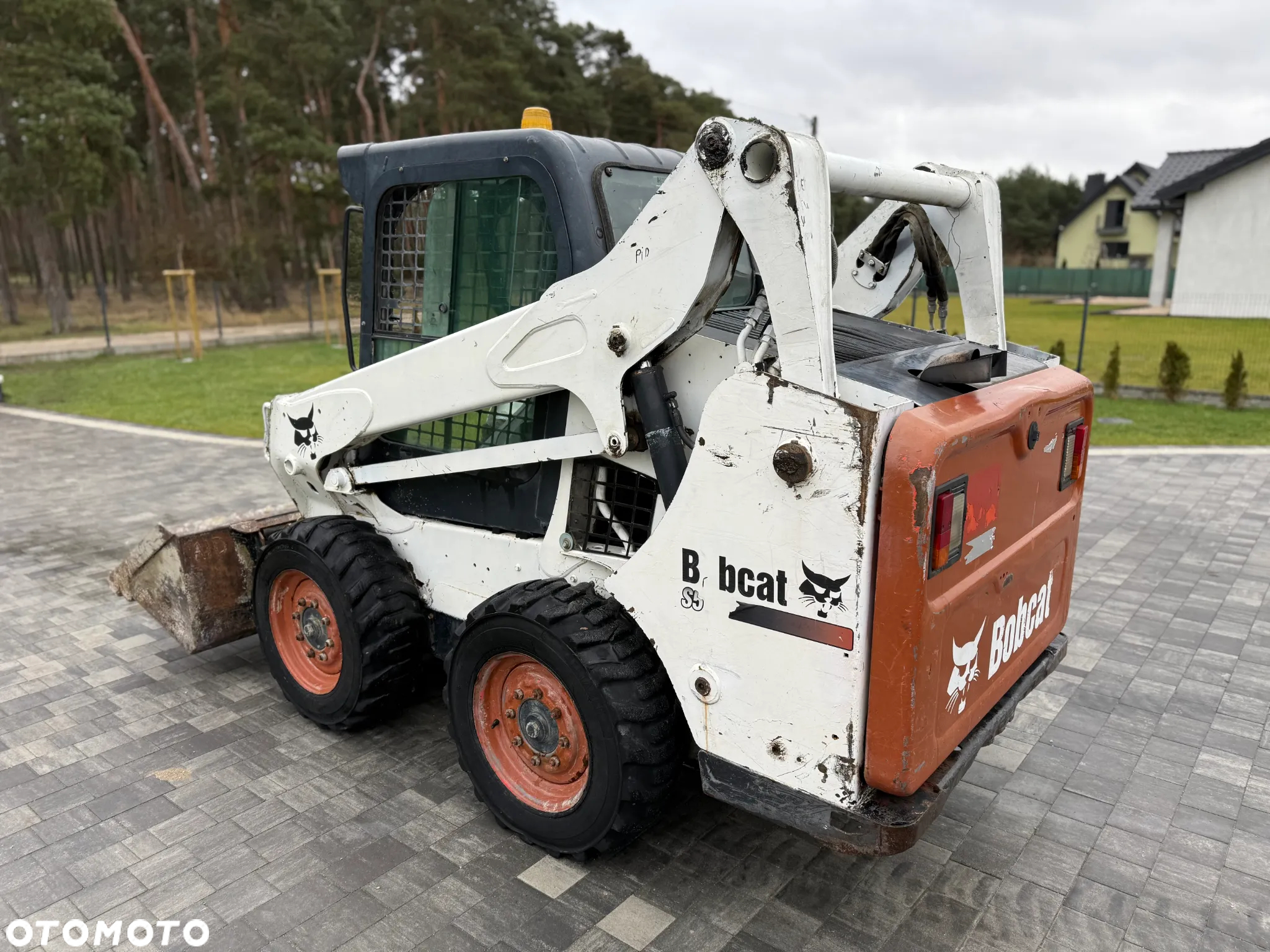 Bobcat S570 - 10