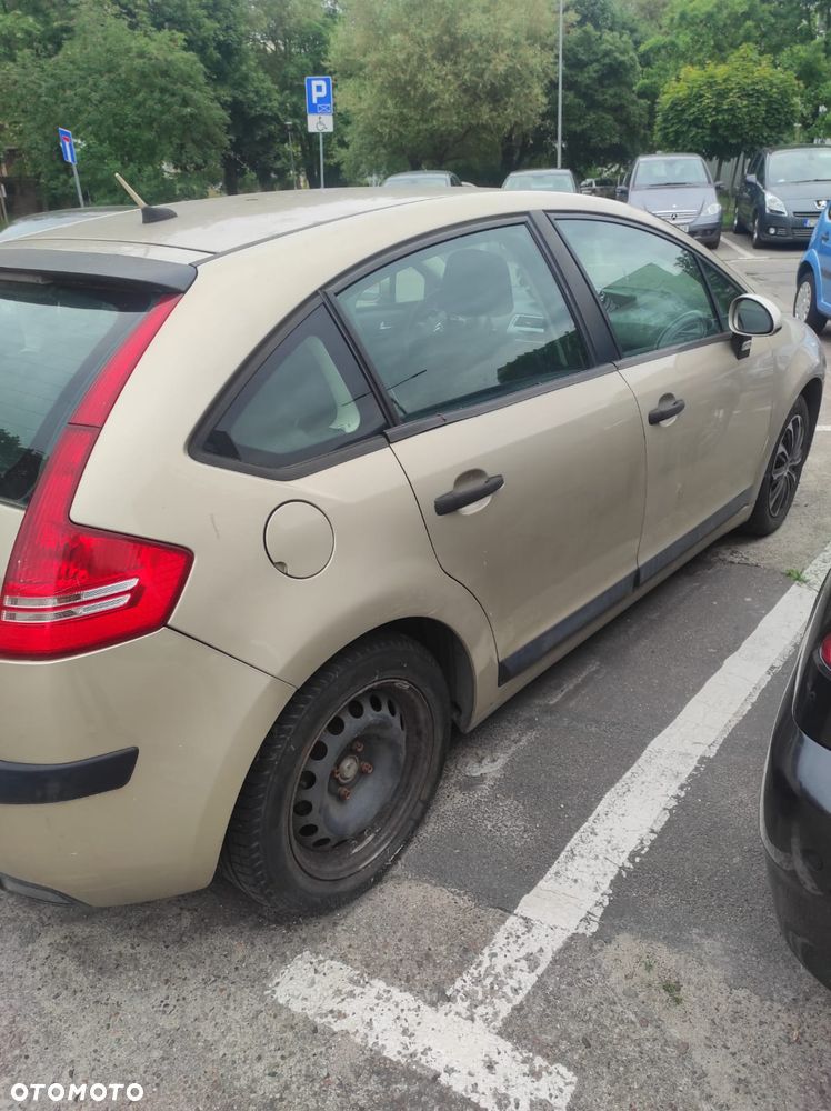 Citroën C4 1.4 16V SX - 11