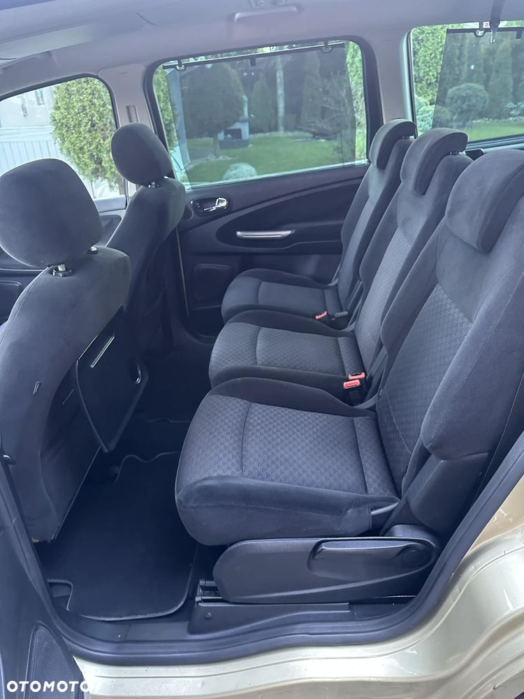 Ford Galaxy 2.0 Viva Titanium - 24