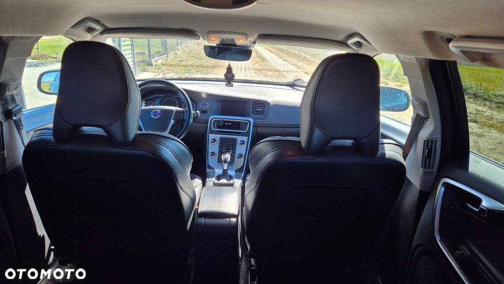 Volvo V60 D4 Drive-E Ocean Race - 18