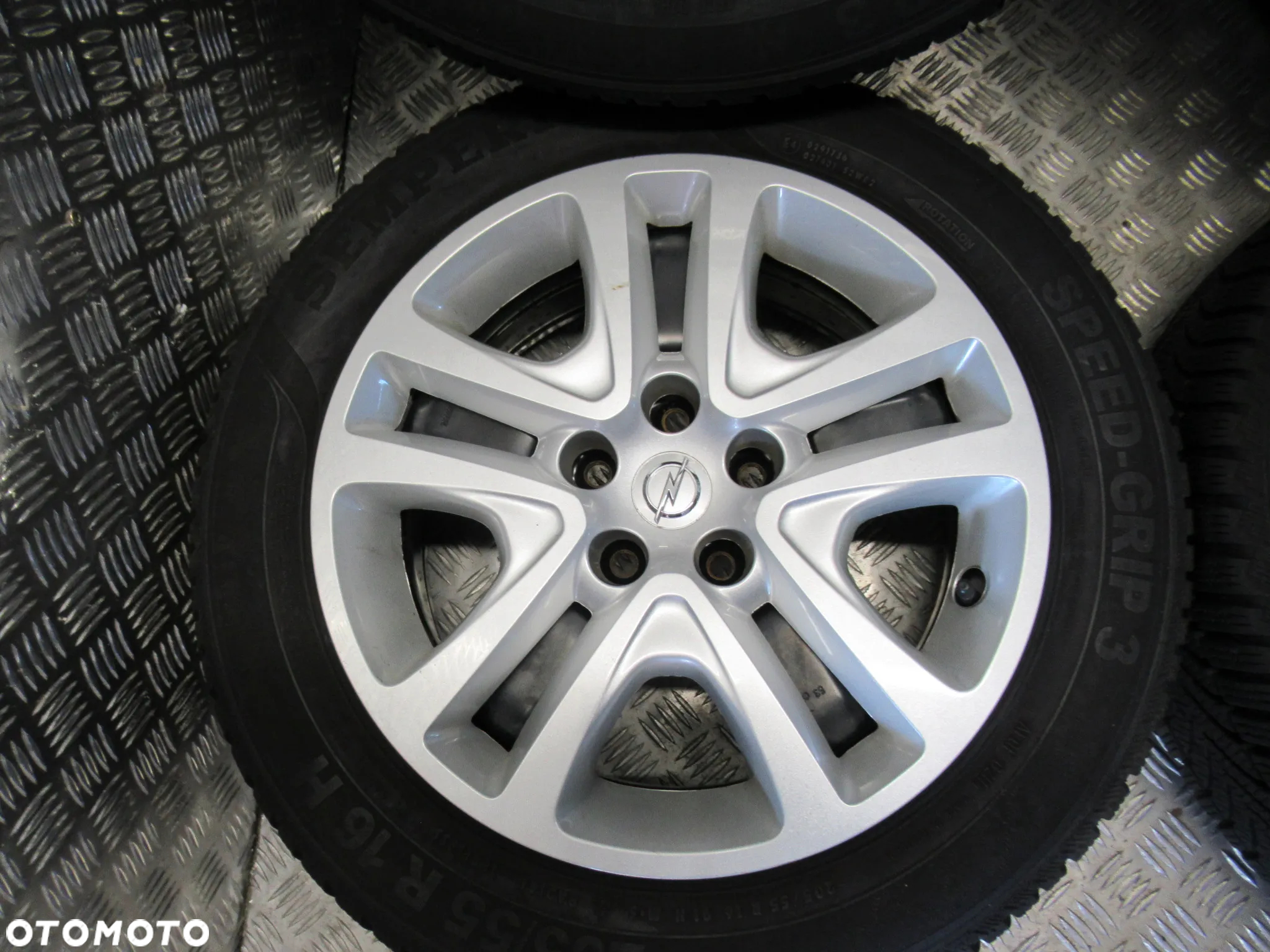 Koła Opel Astra J K 6,5Jx16 et41 5x105 CZUJNIKI - 5