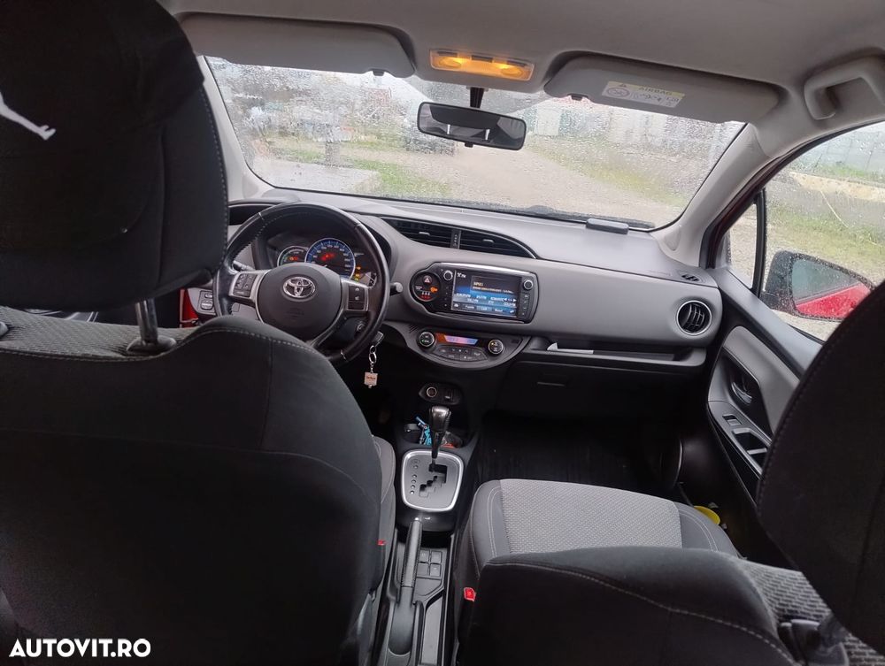 Toyota Yaris - 6