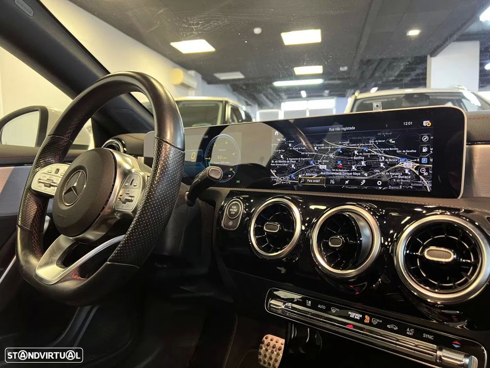 Mercedes-Benz CLA 180 d Shooting Brake AMG Line Aut. - 17