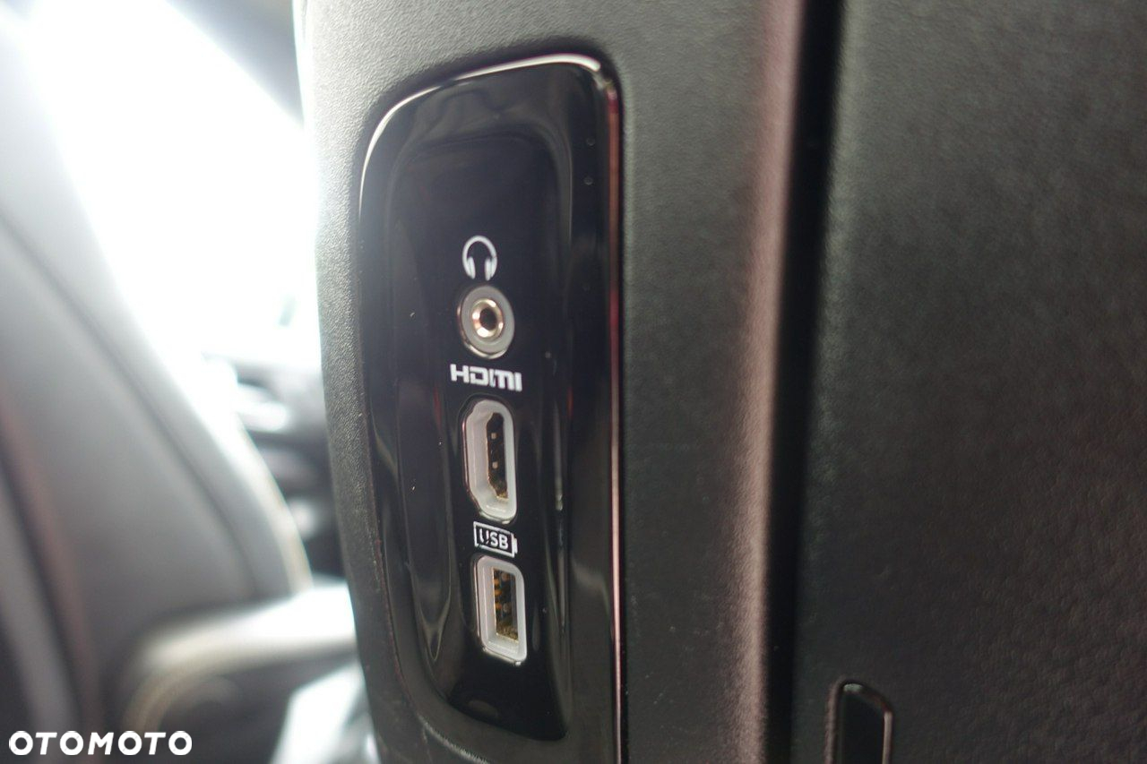 Chrysler Pacifica - 30