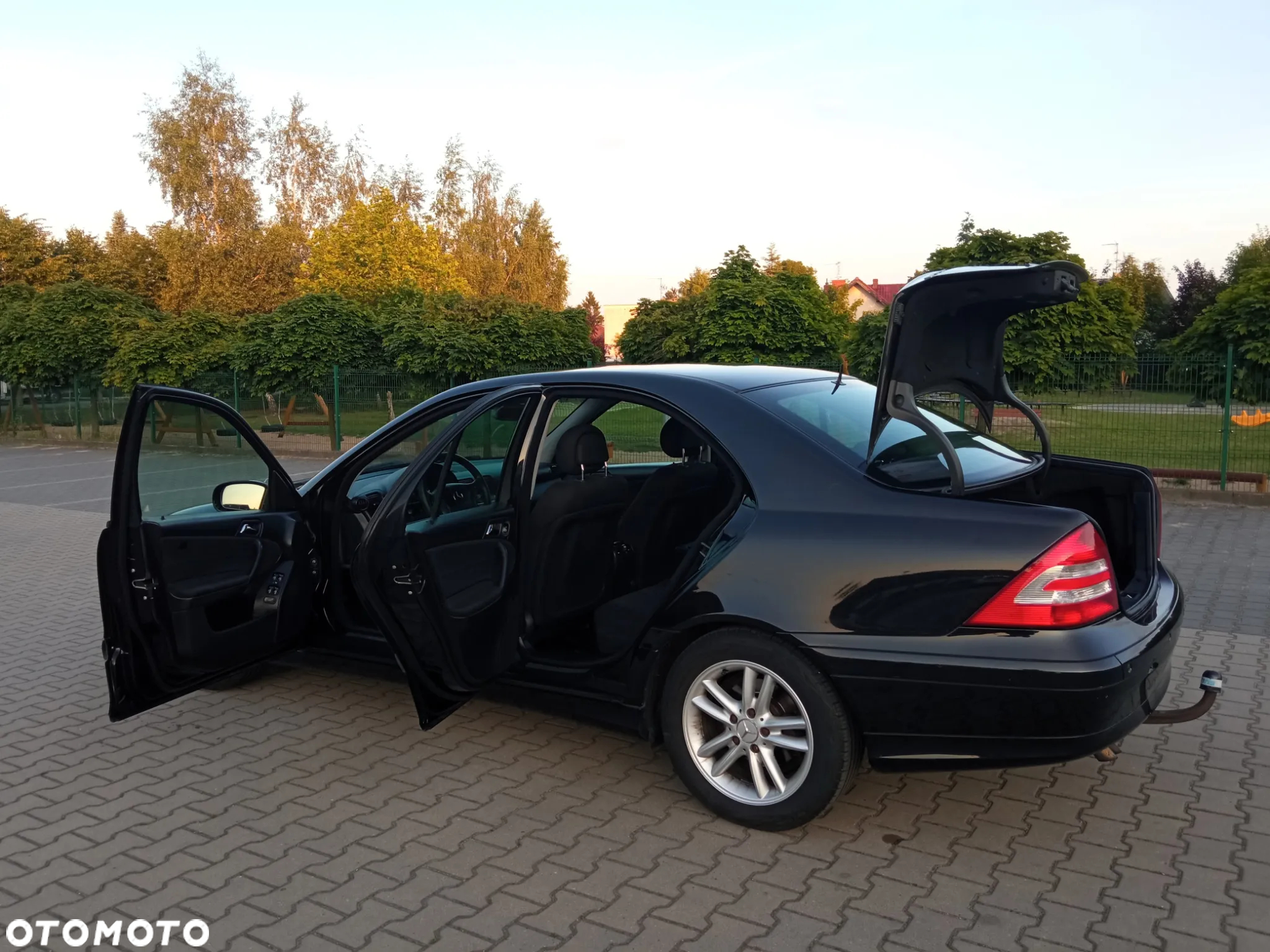 Mercedes-Benz Klasa C 180 Kompressor Automatik Avantgarde - 23