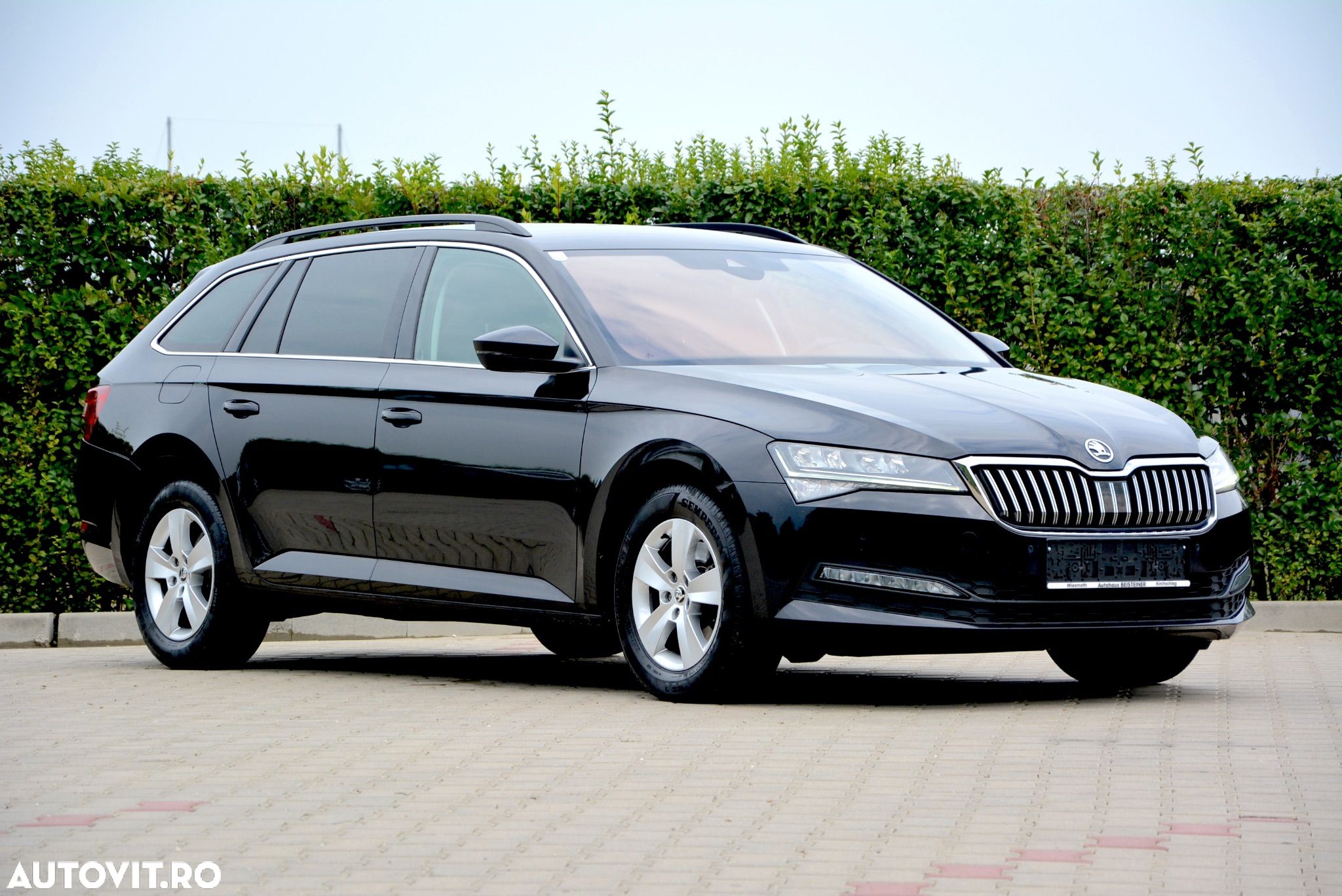 Skoda Superb 2.0 TDI DSG Style - 1