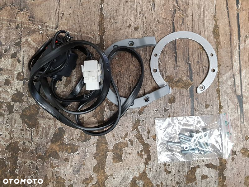 SW-Motech QUICK-LOCK Uchwyt mocowanie torby na zbiornik - 2
