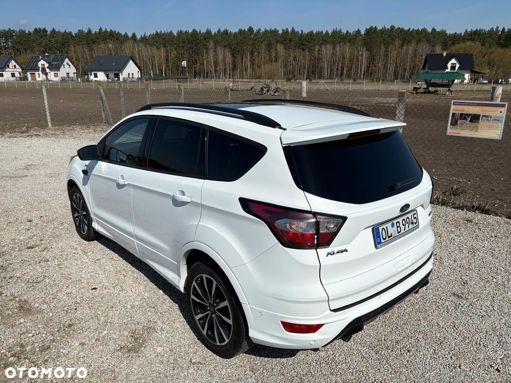 Ford Kuga 1.5 EcoBoost 2x4 ST-Line - 6