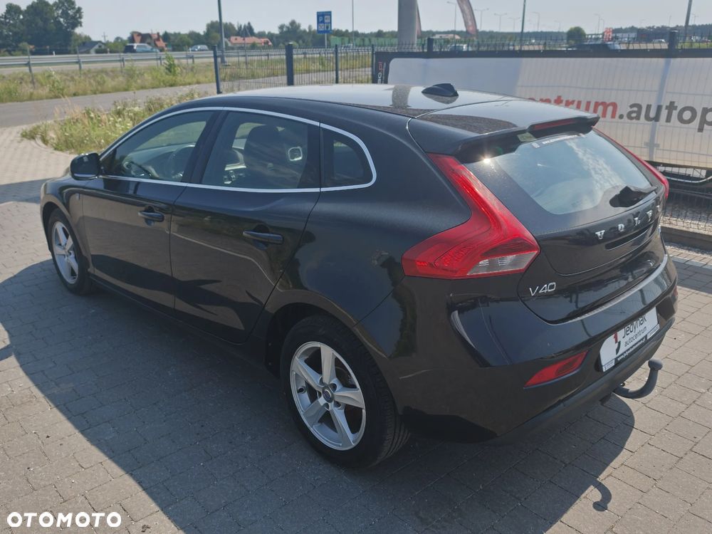 Volvo V40 - 11