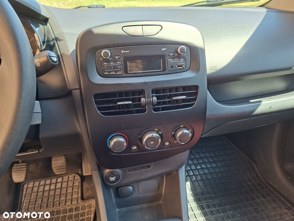 Renault Clio 1.2 16V Life - 14