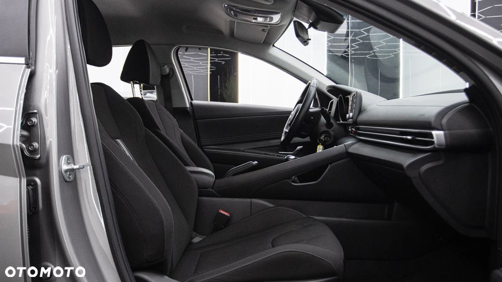 Hyundai Elantra 1.6 Smart - 15