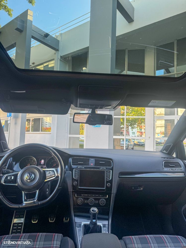 VW Golf 2.0 TSi GTi Performance - 16