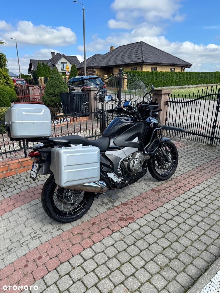 Honda VFR - 4