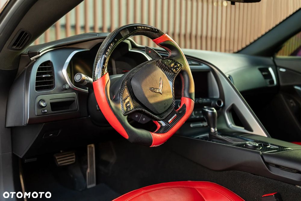 Chevrolet Corvette - 27