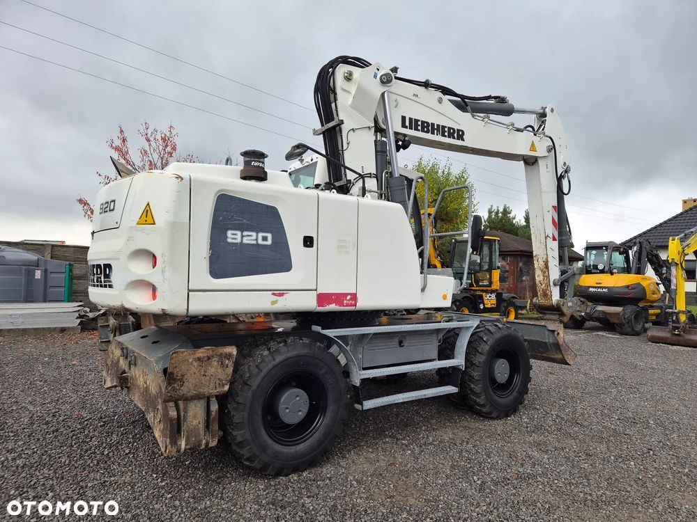 Liebherr A920 - 2