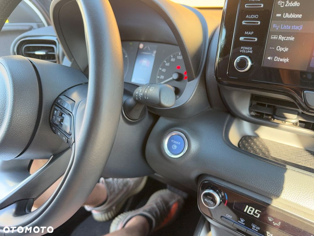 Toyota Yaris Hybrid 1.5 Active - 26