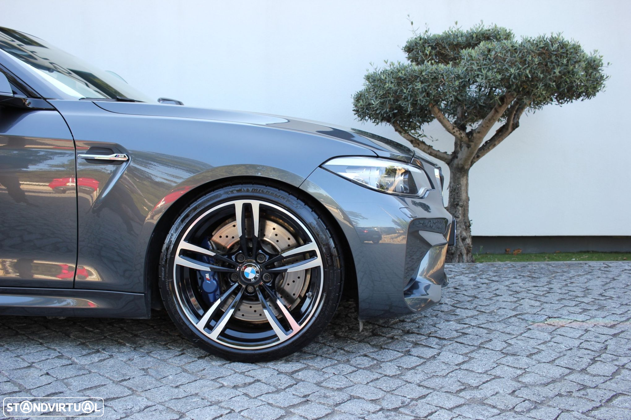 BMW M2 Auto - 6