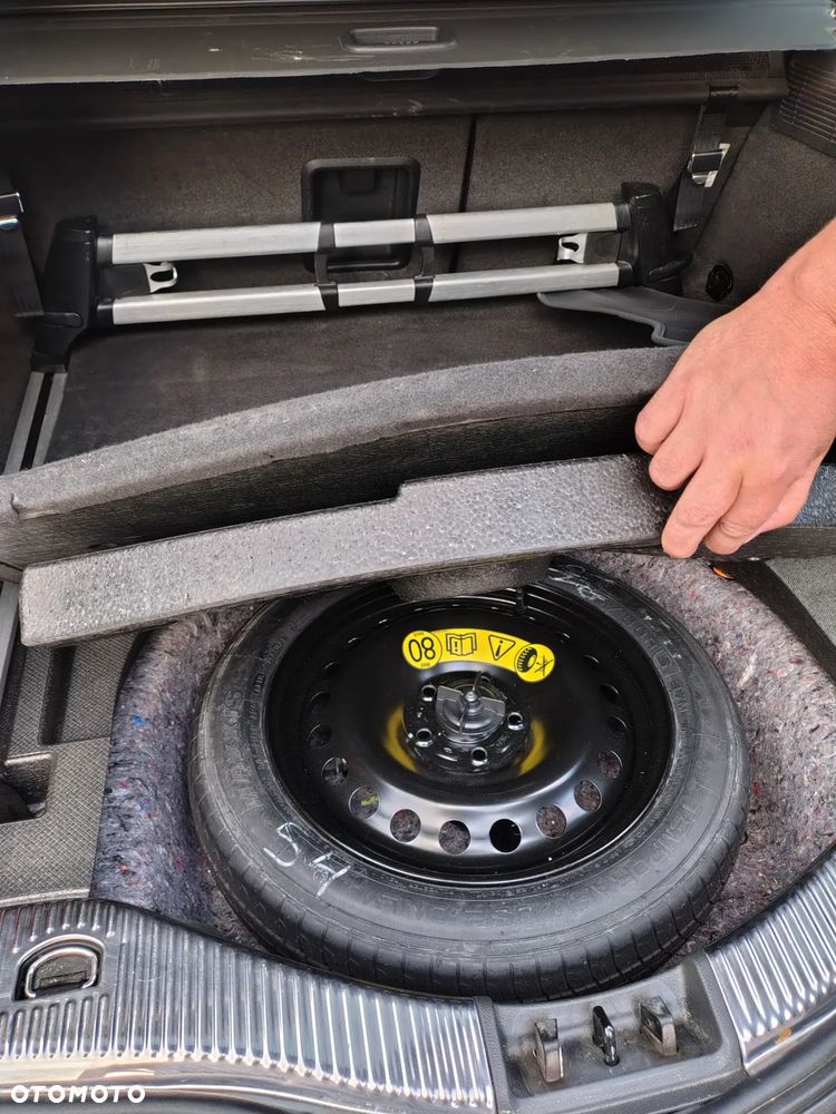 Ford Mondeo Turnier 2.0 TDCi Start-Stopp PowerShift-Aut Titanium - 25