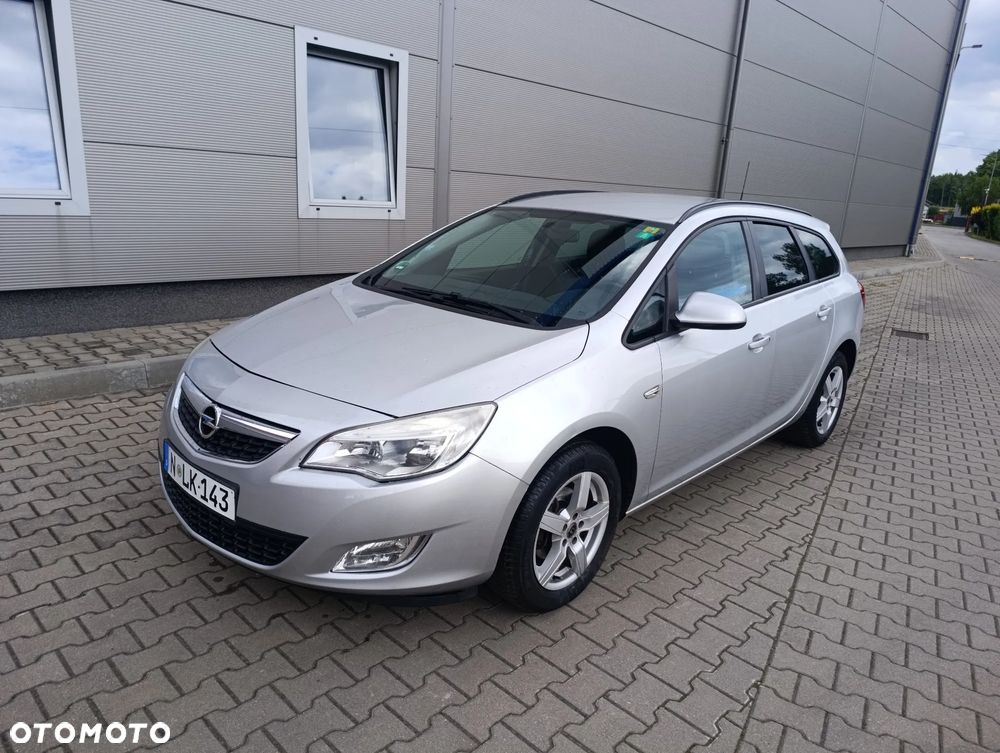 Opel Astra 1.4 Turbo 150 Jahre - 2