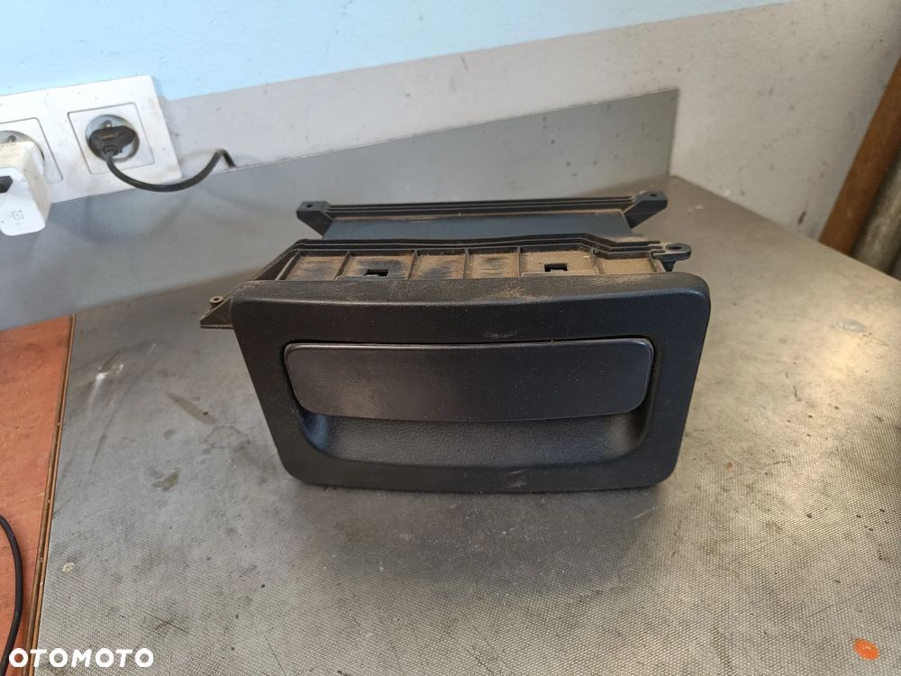 Schowek Fotela Pod Fotel Skoda Fabia 3 Seat Ibiza VW Polo Prawy 6J0882602C - 1