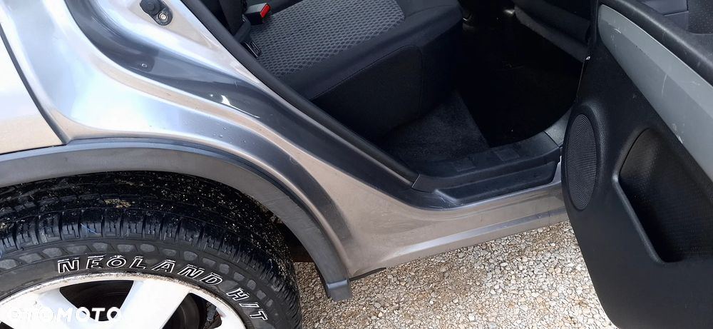 Nissan X-Trail 2.0 dCi 4x4 DPF LE - 23