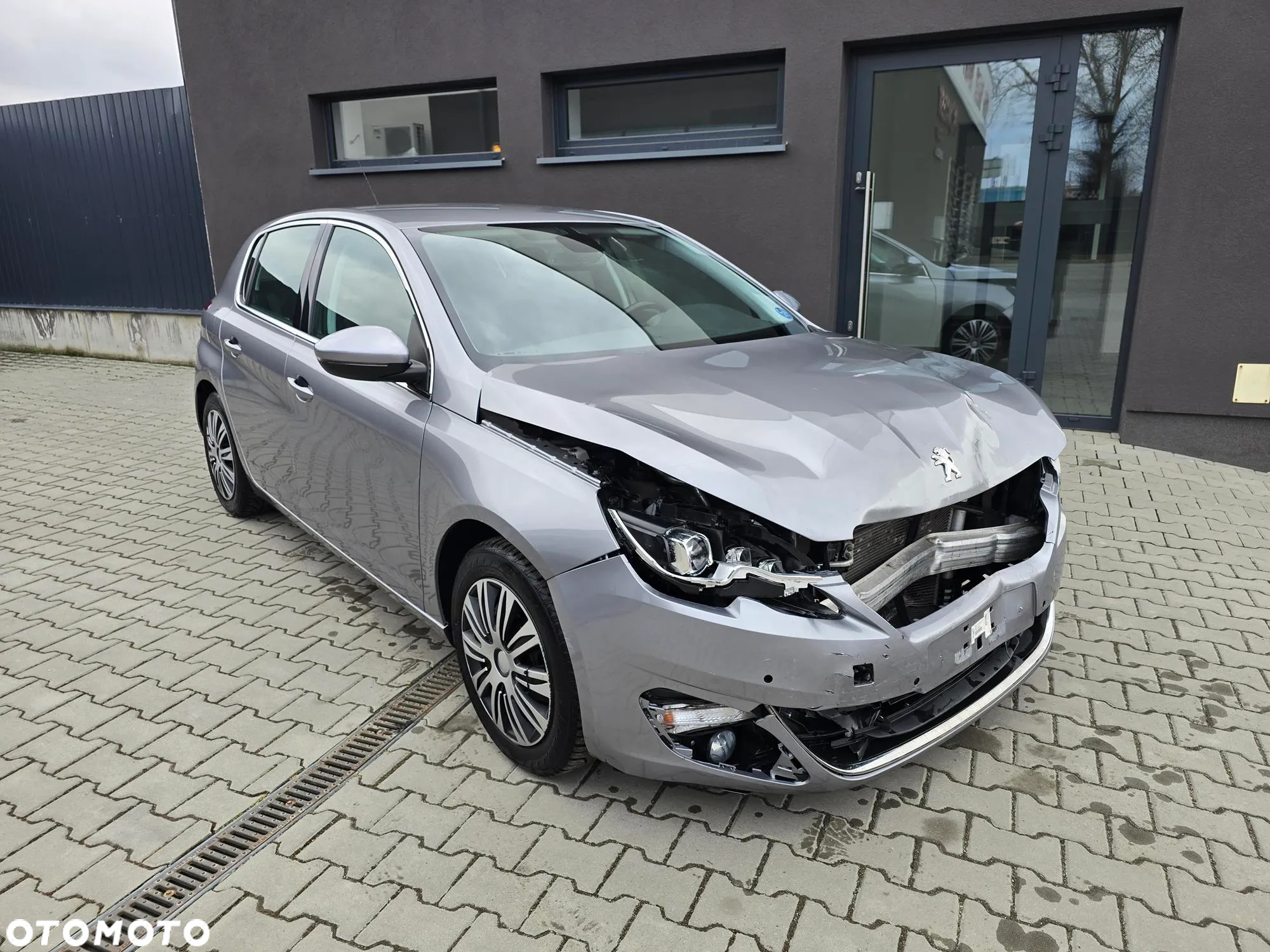 Peugeot 308 1.2 PureTech Allure S&S EAT6 - 2