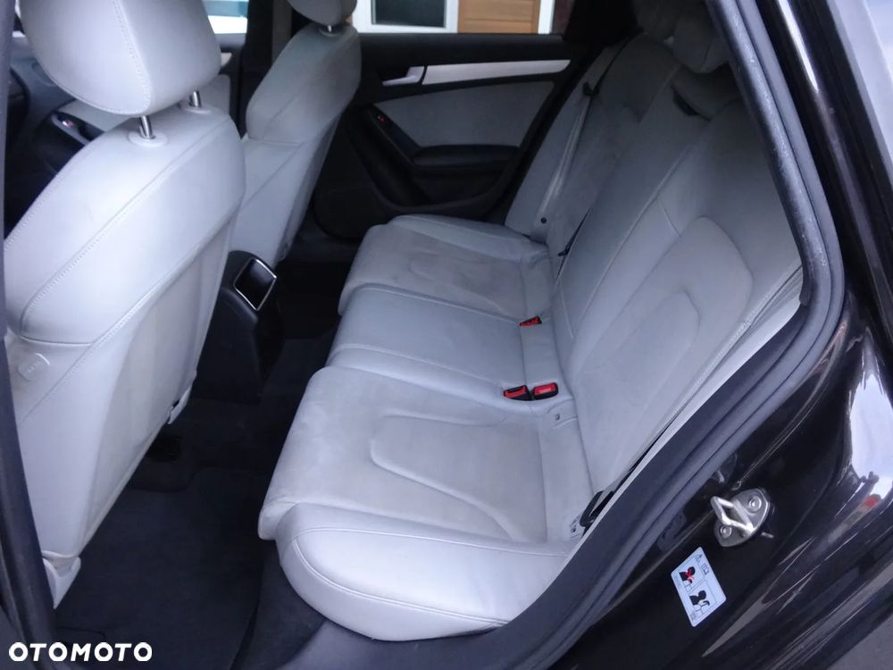 Audi A4 Avant - 25