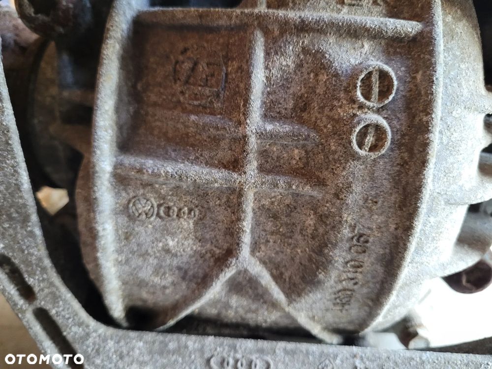 AUDI A5 8T A4 B8 DYFER MOST TYŁ KBU - 2