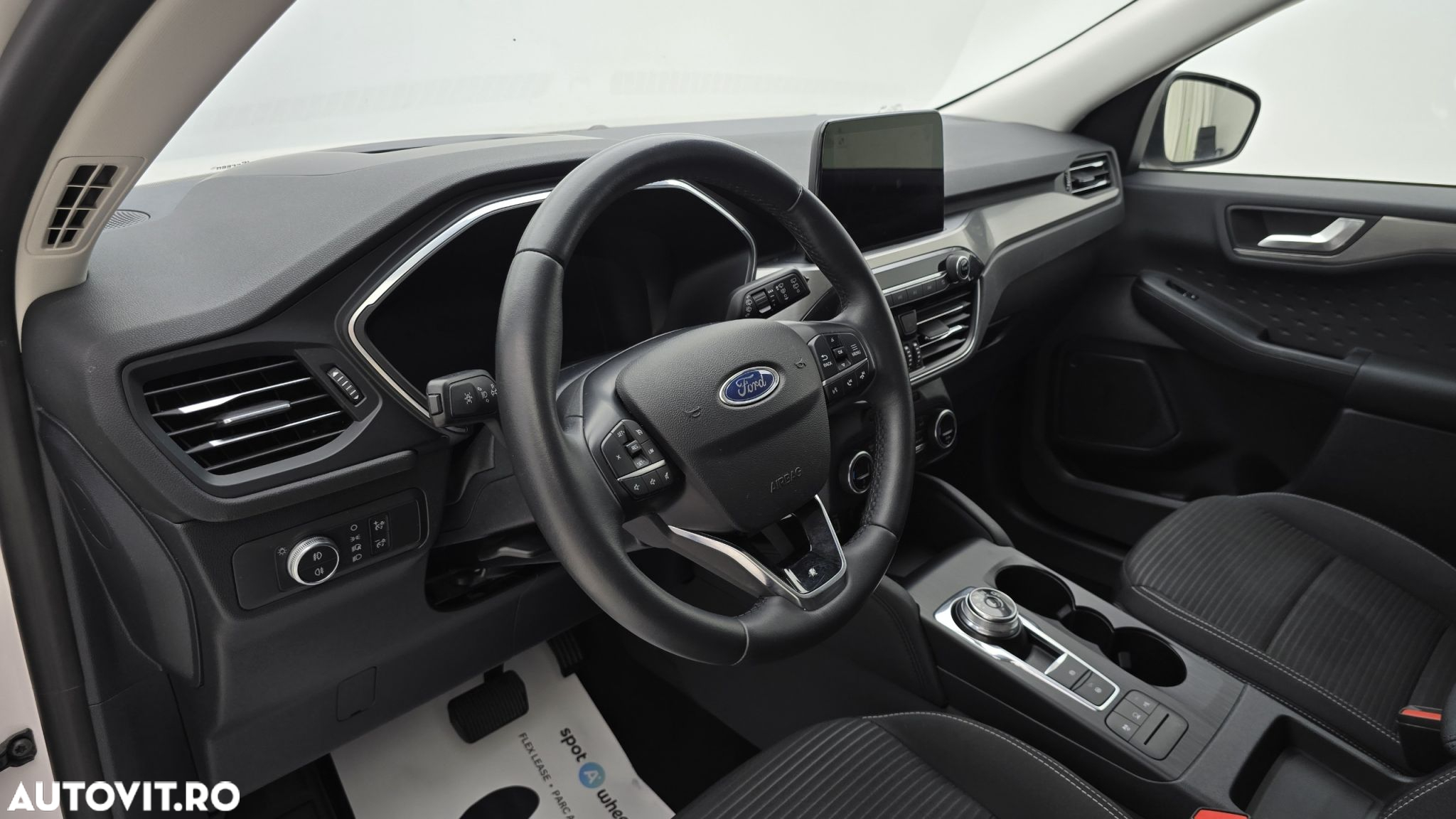Ford Kuga 2.5 Duratec FHEV FWD Titanium - 13