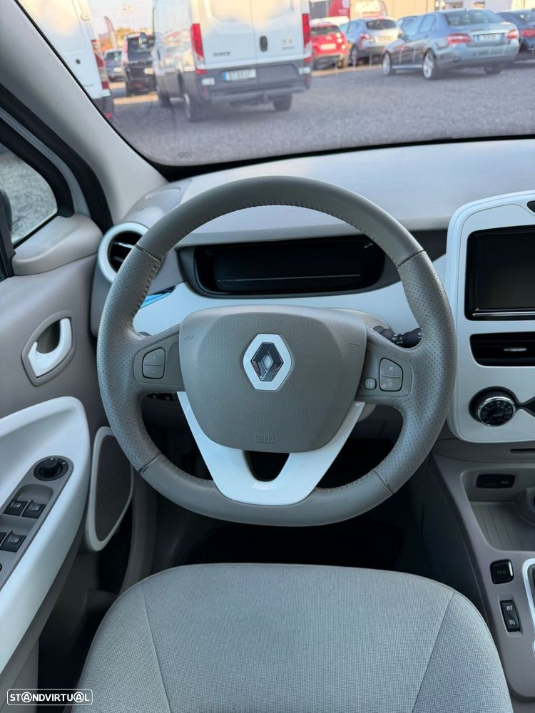 Renault Zoe - 25