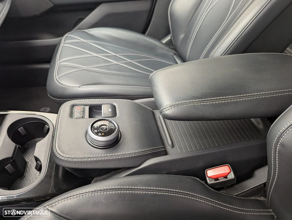 Ford Mustang Mach-E - 20