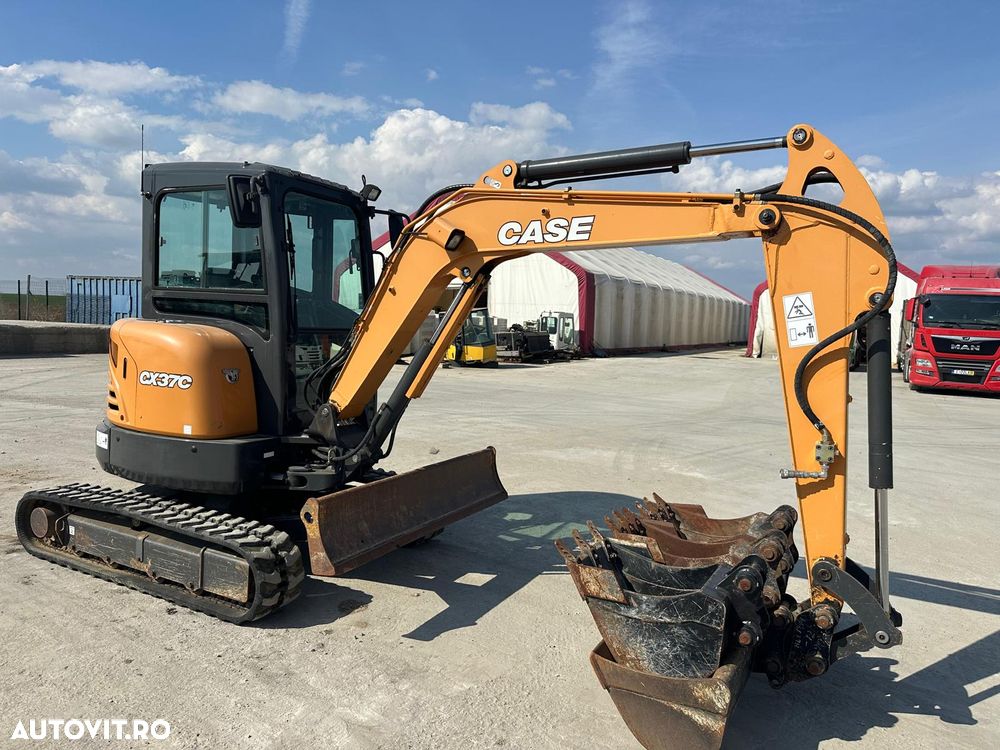 Case CX 37C - 9