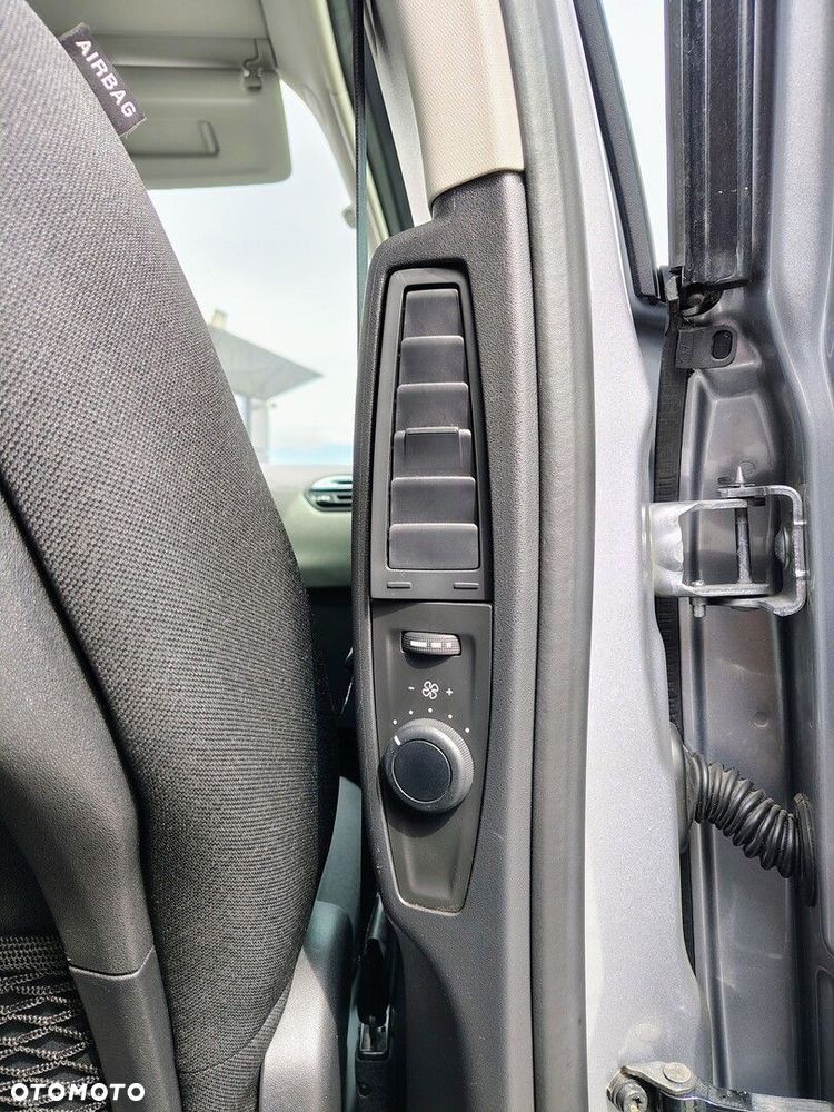 Citroën C4 Grand Picasso - 17