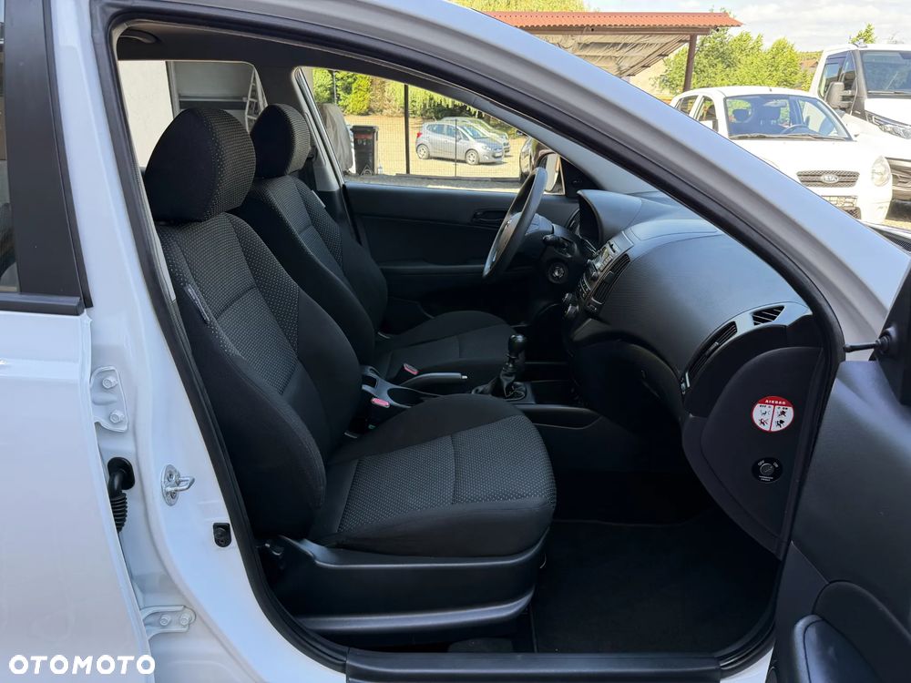 Hyundai i30 i30cw 1.4 Edition Plus - 31