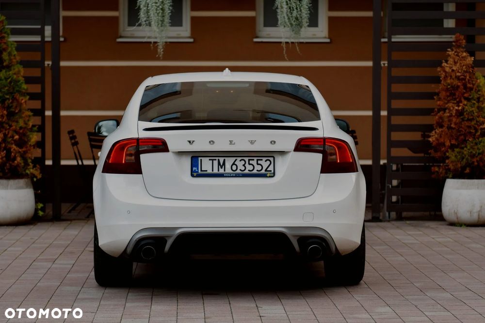 Volvo S60 D3 Drive-E R-Design Momentum - 9
