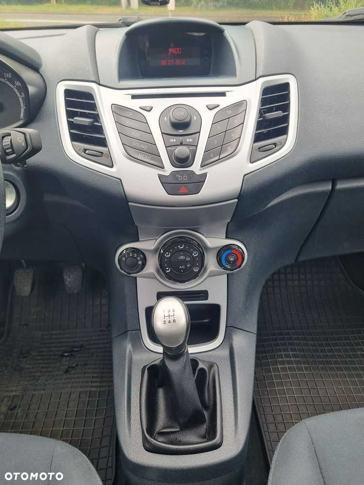 Ford Fiesta 1.25 Silver X (Ambiente) EU6 - 17