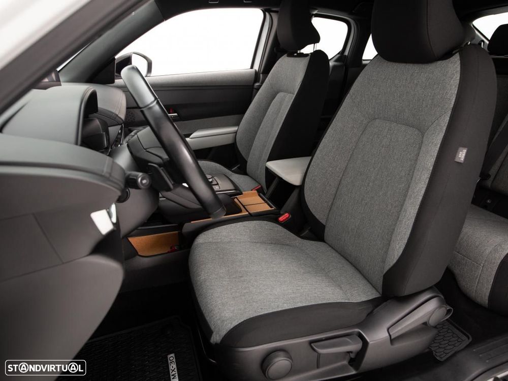 Mazda MX-30 e-SKYACTIV Makoto Urban Expression - 10