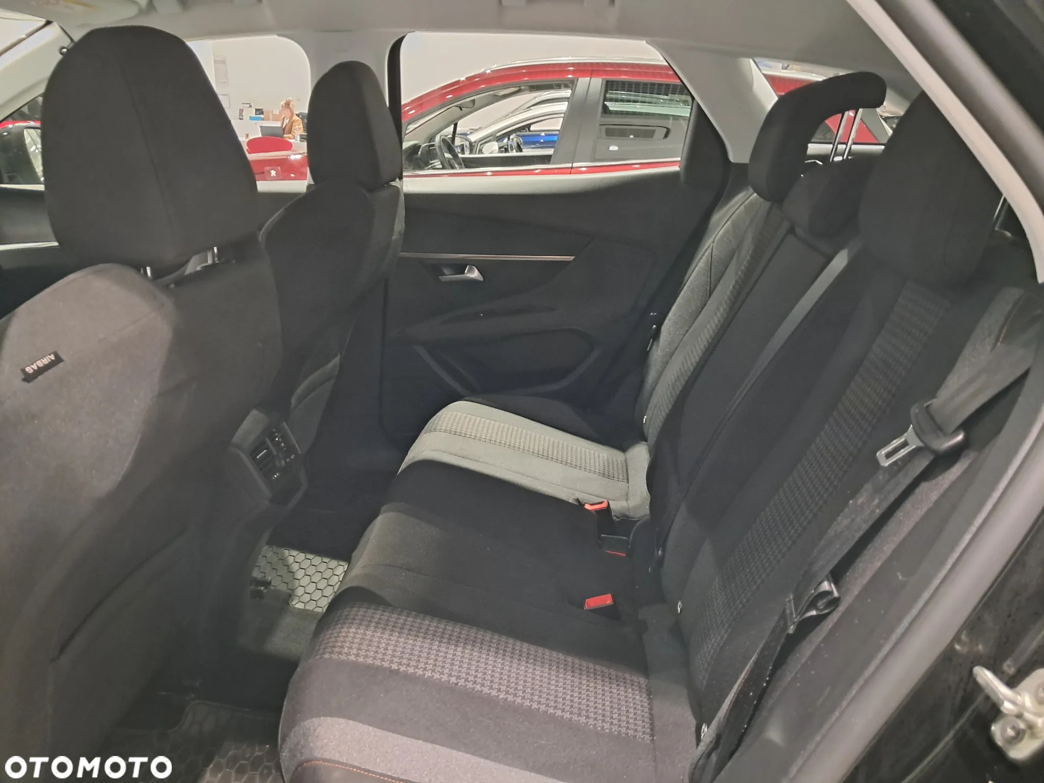 Peugeot 3008 1.2 PureTech Active Pack S&S EAT8 - 20